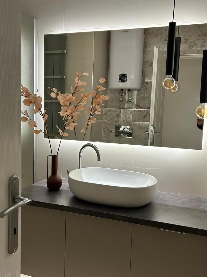 Apartman Tara 수보티차 외부 사진